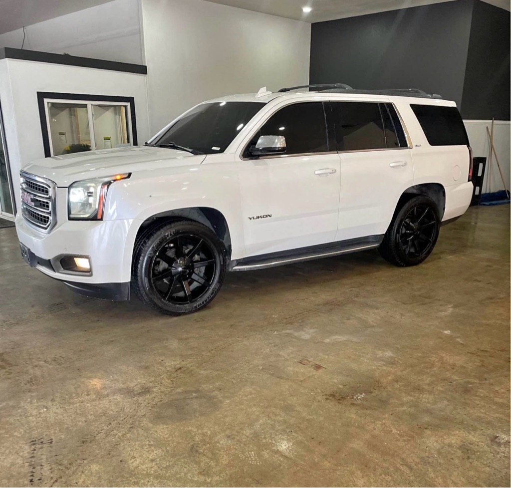 2016 GMC Yukon 4WD SLT's photo