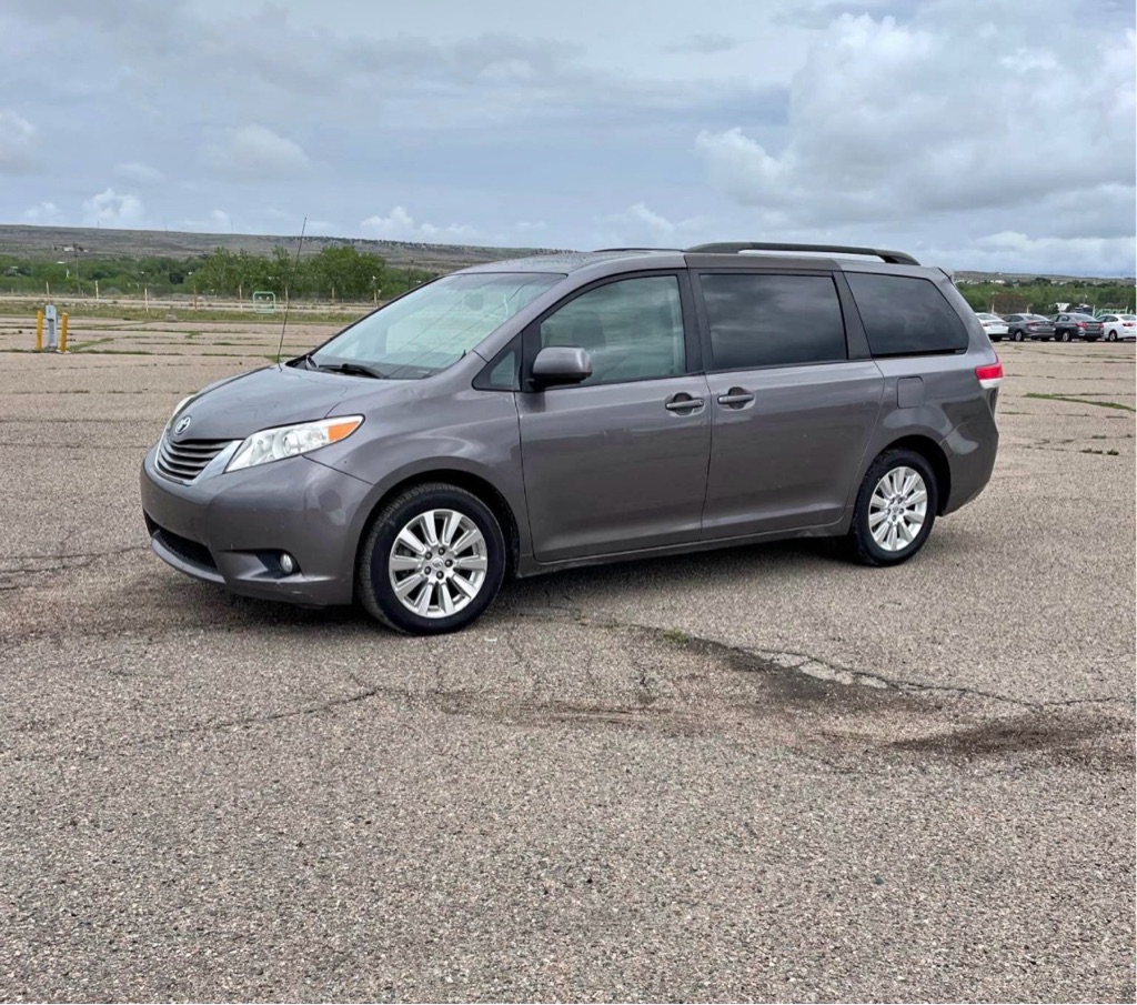 2011 Toyota Sienna XLE V6 AWD 7-Passenger's photo