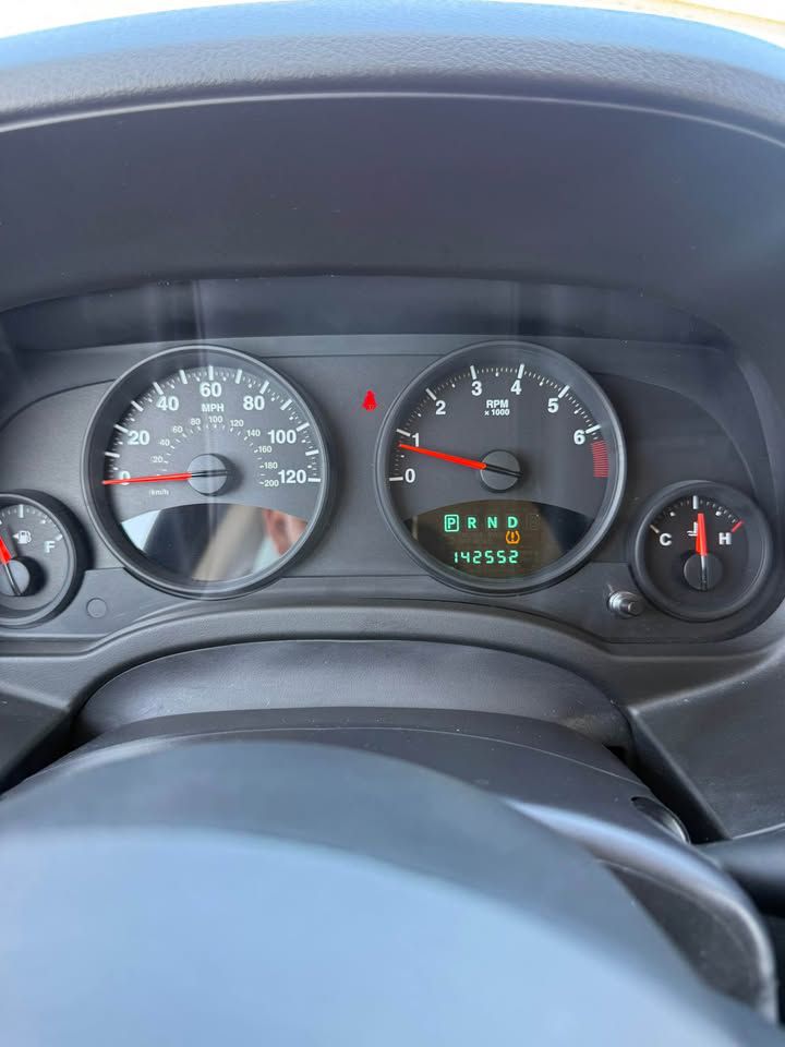 2013 Jeep Compass Sport's photo