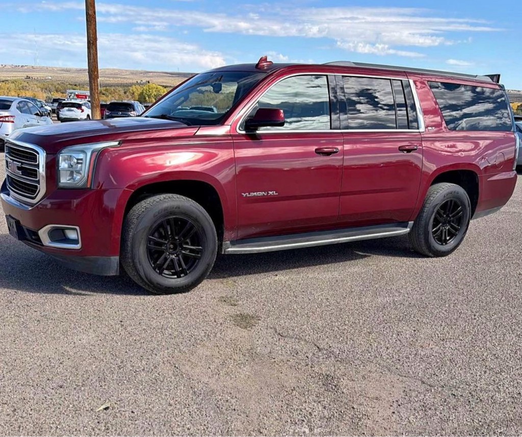 2017 GMC Yukon XL SLT