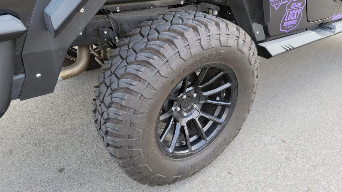 2021 Jeep Gladiator Sport S - Photo 16