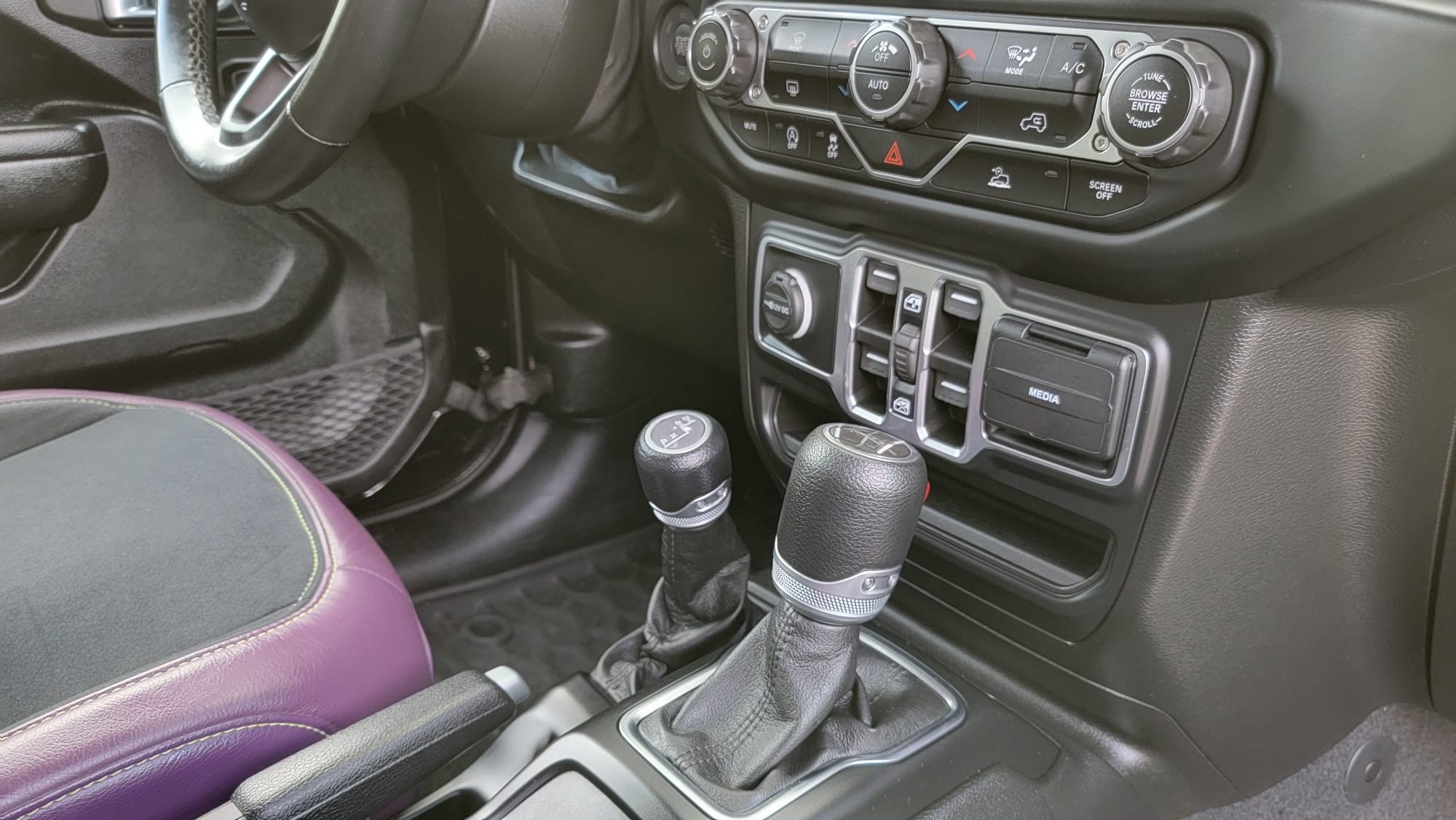 2021 Jeep Gladiator Sport S - Photo 31