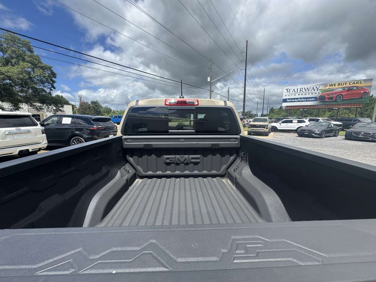 Photo 23 of this GMC Canyon
