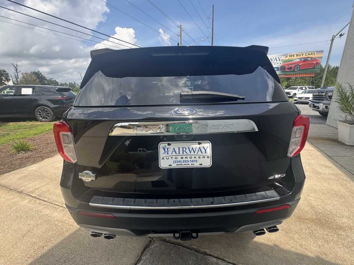 Photo 6 of this Ford Explorer