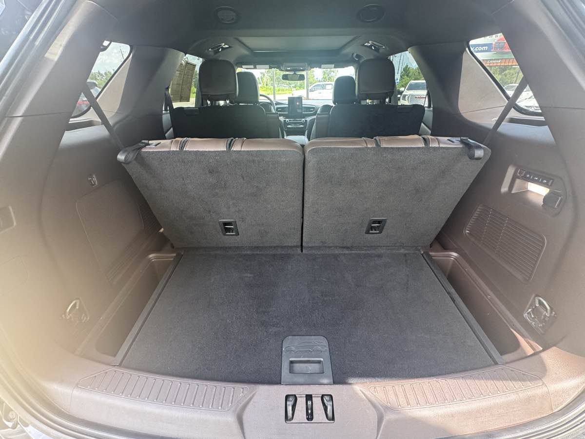 Photo 30 of this Ford Explorer