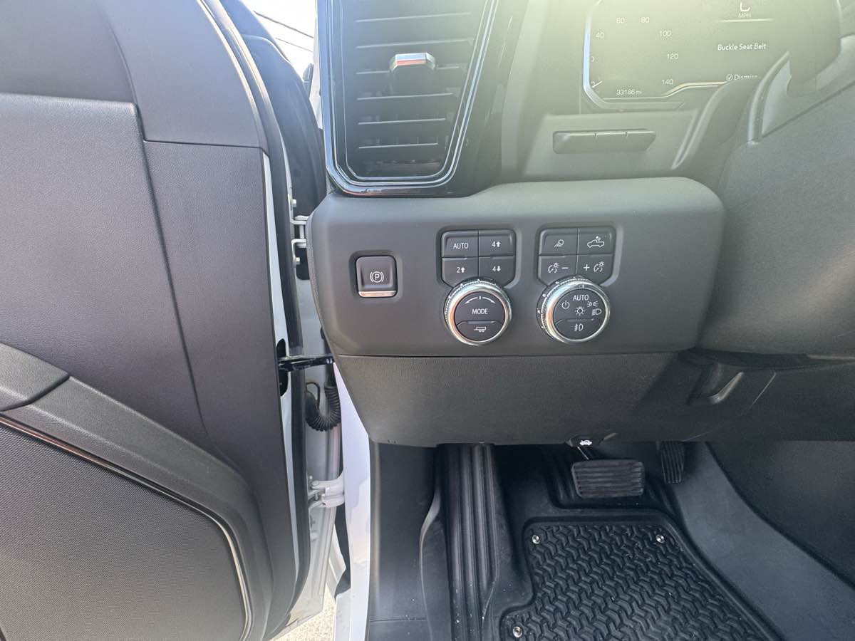 2024 GMC Sierra 2500HD AT4 - Photo 13