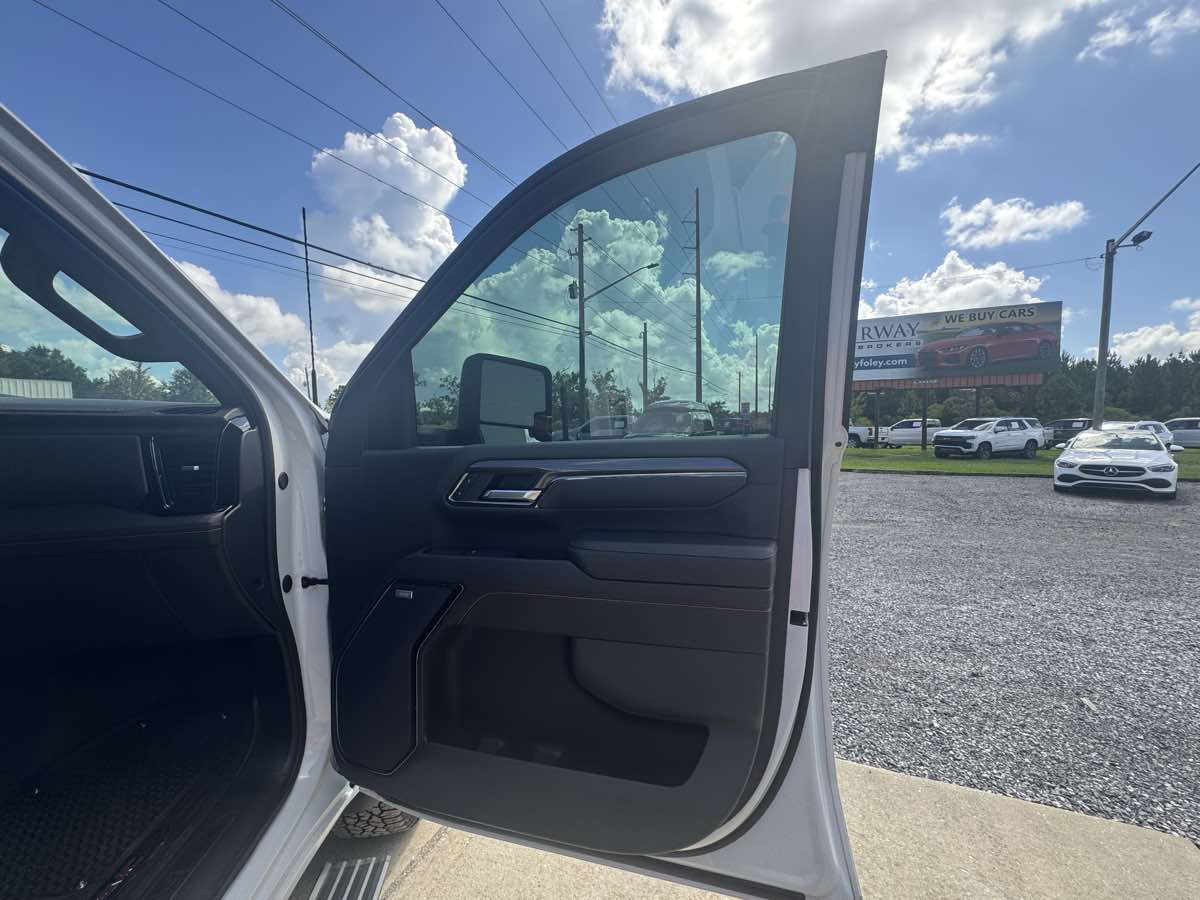 2024 GMC Sierra 2500HD AT4 - Photo 28