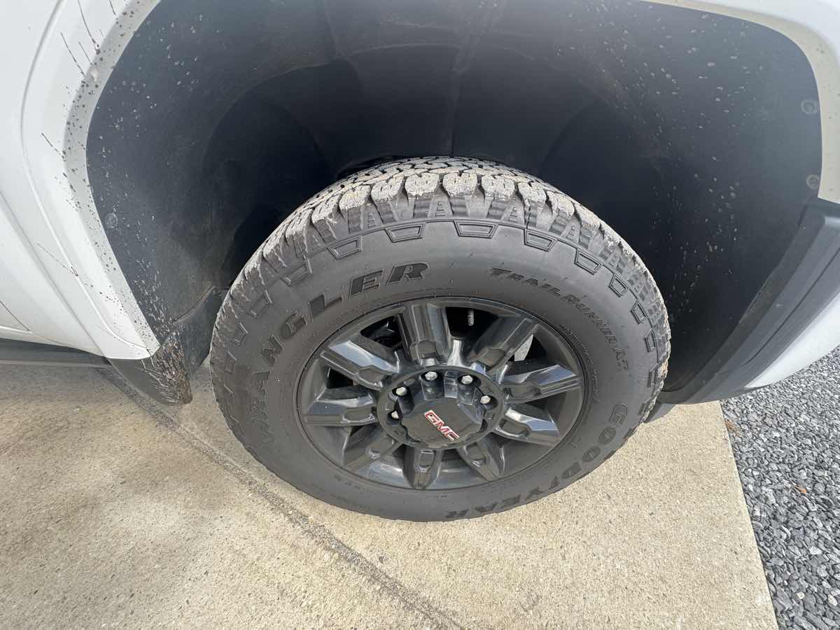 2024 GMC Sierra 2500HD AT4 - Photo 33
