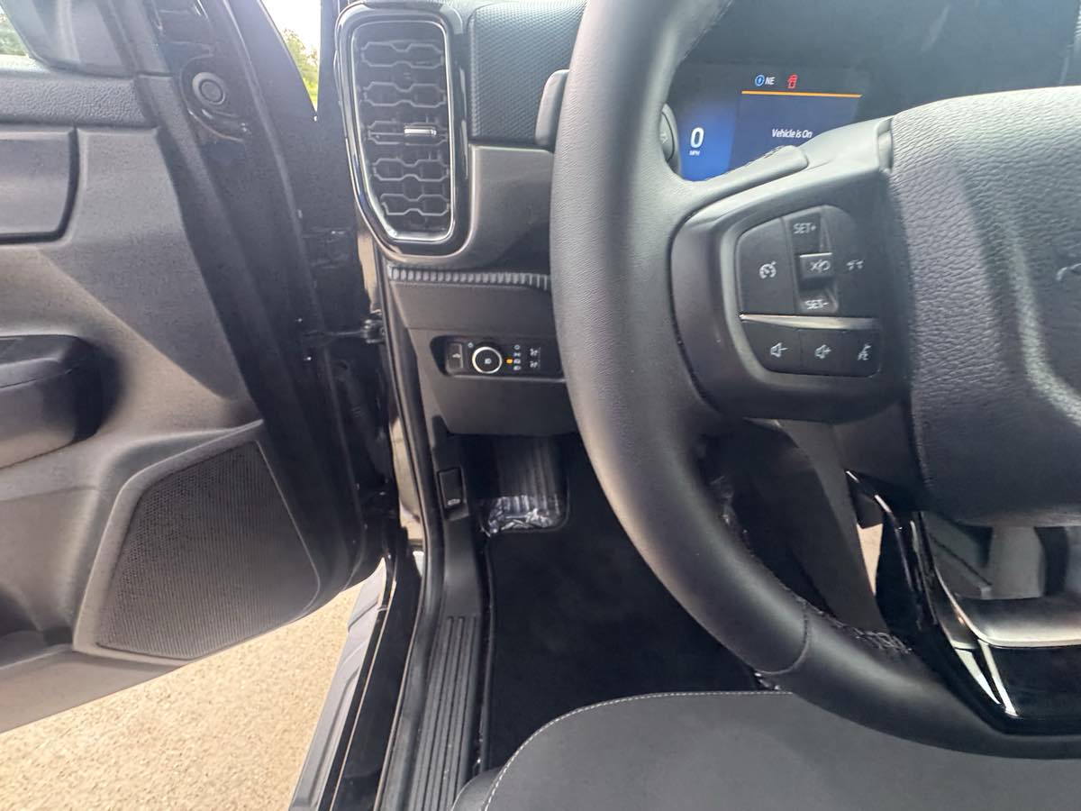 Photo 14 of this Ford Ranger