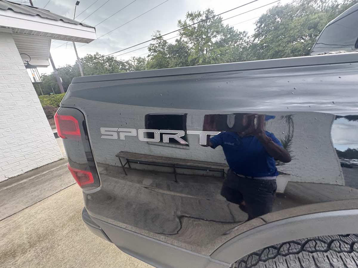 Photo 20 of this Ford Ranger
