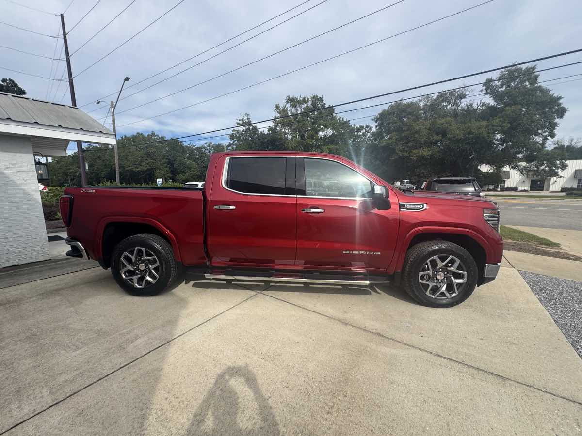 Photo 5 of this GMC Sierra 1500