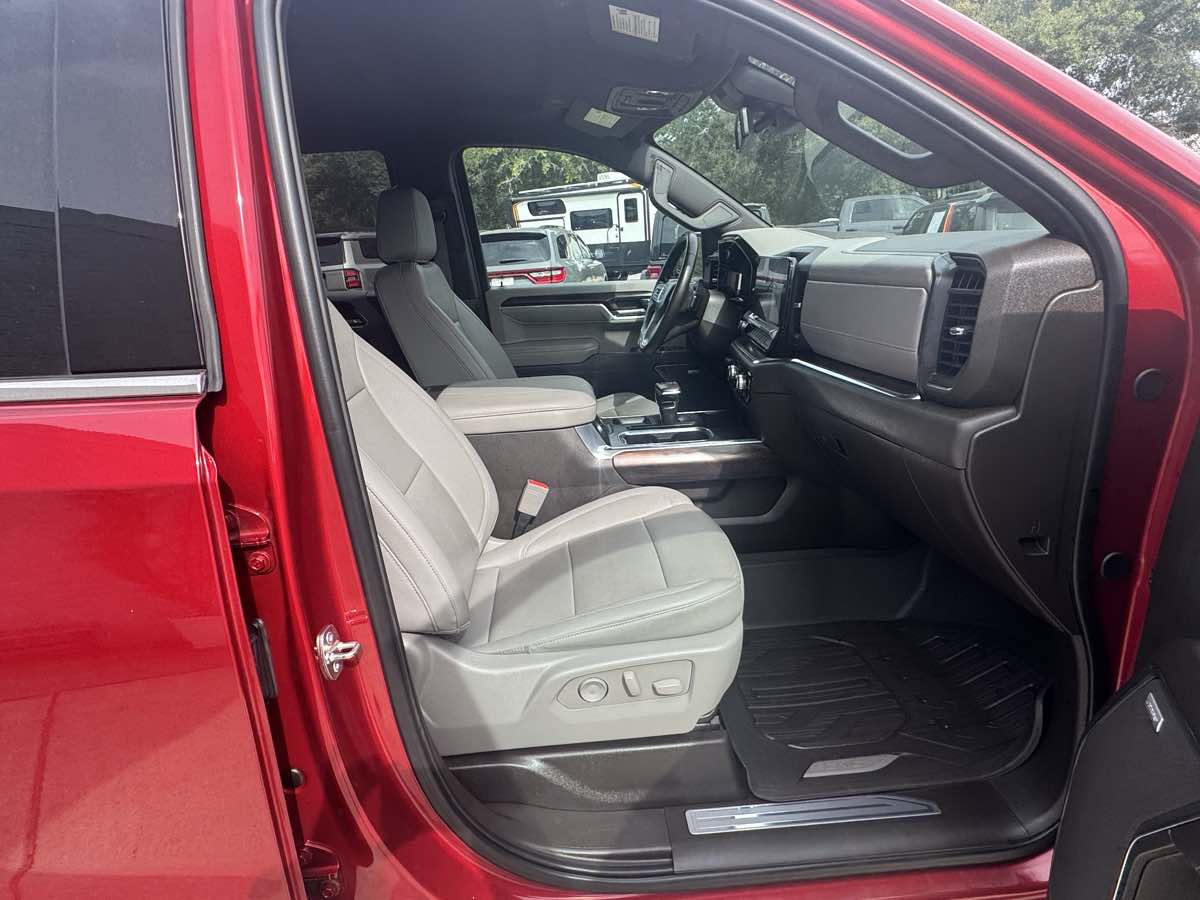 Photo 9 of this GMC Sierra 1500