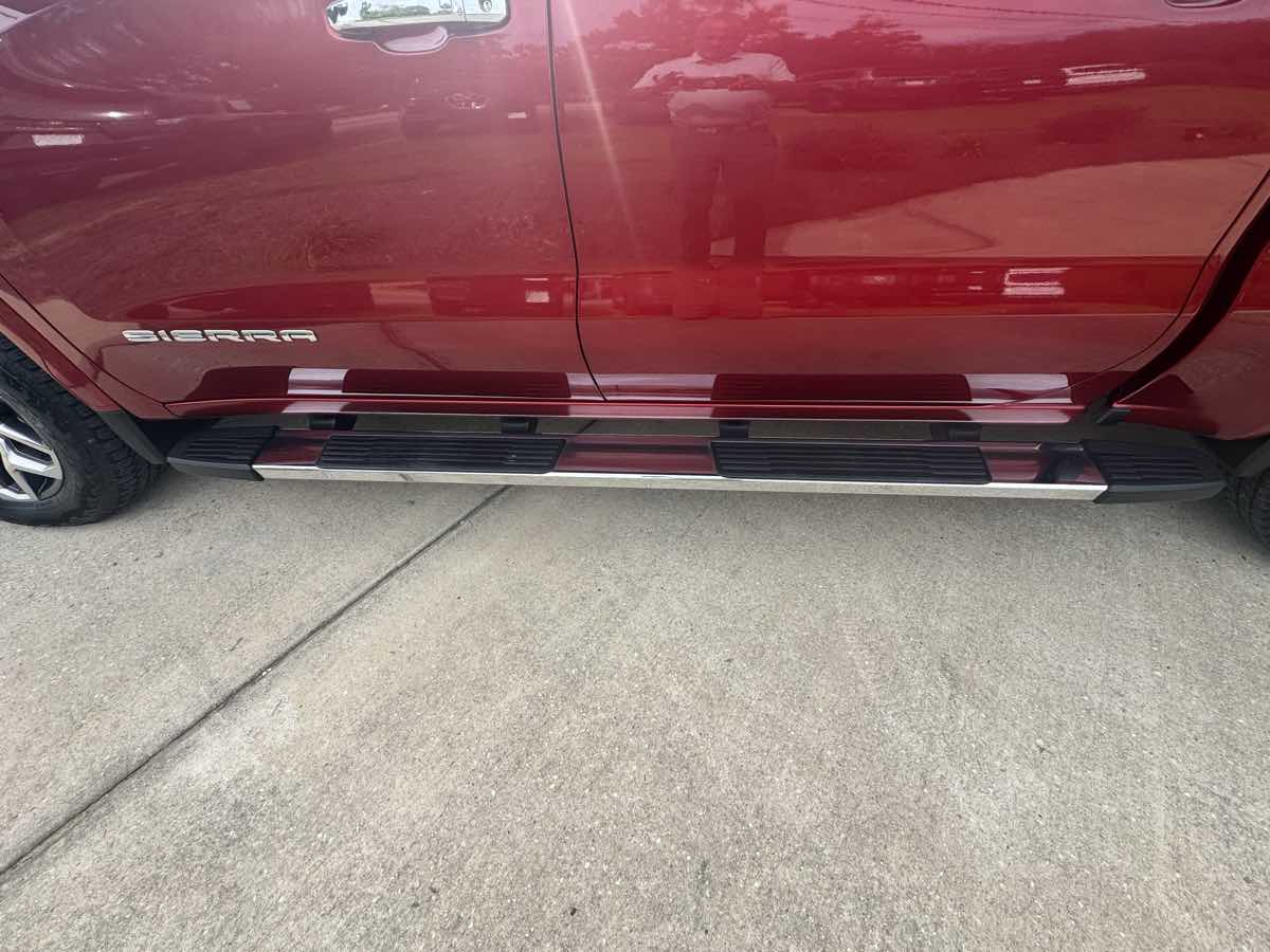 Photo 21 of this GMC Sierra 1500
