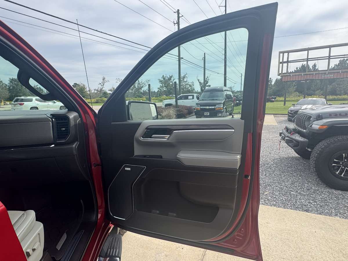 Photo 26 of this GMC Sierra 1500