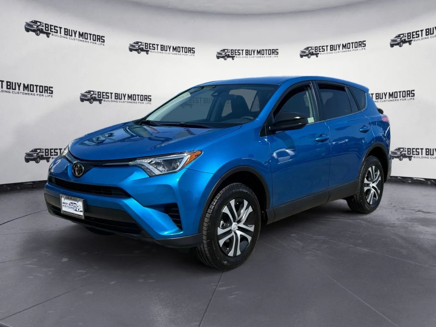 2018 Toyota RAV4 LE Sport photo 3