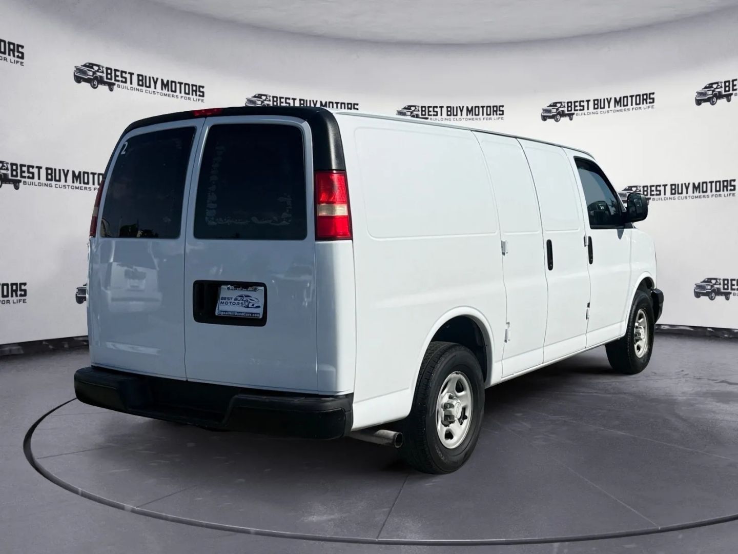 2007 Chevrolet Express Cargo Van 1500 photo 4