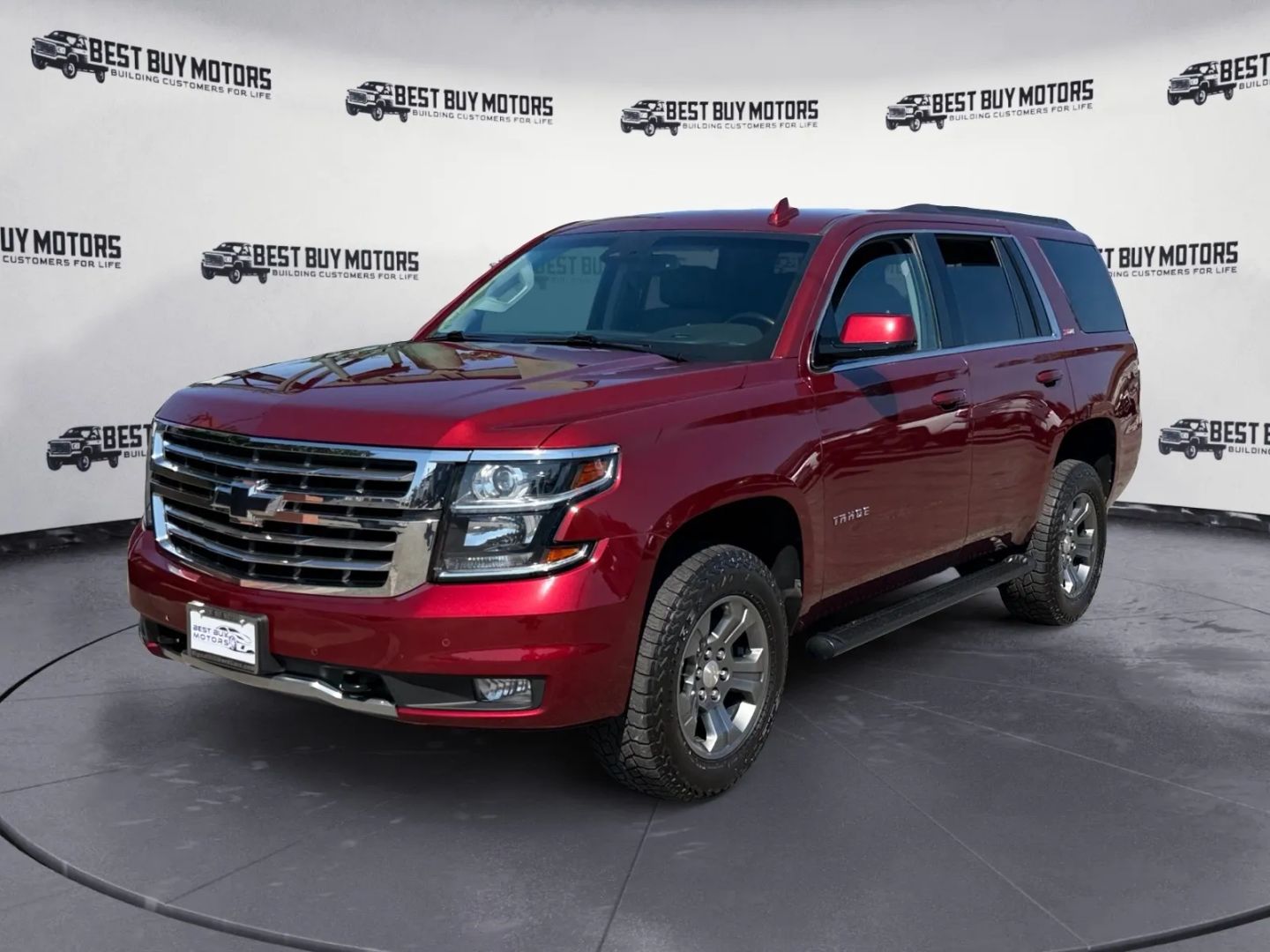 2019 Chevrolet Tahoe LT photo 3