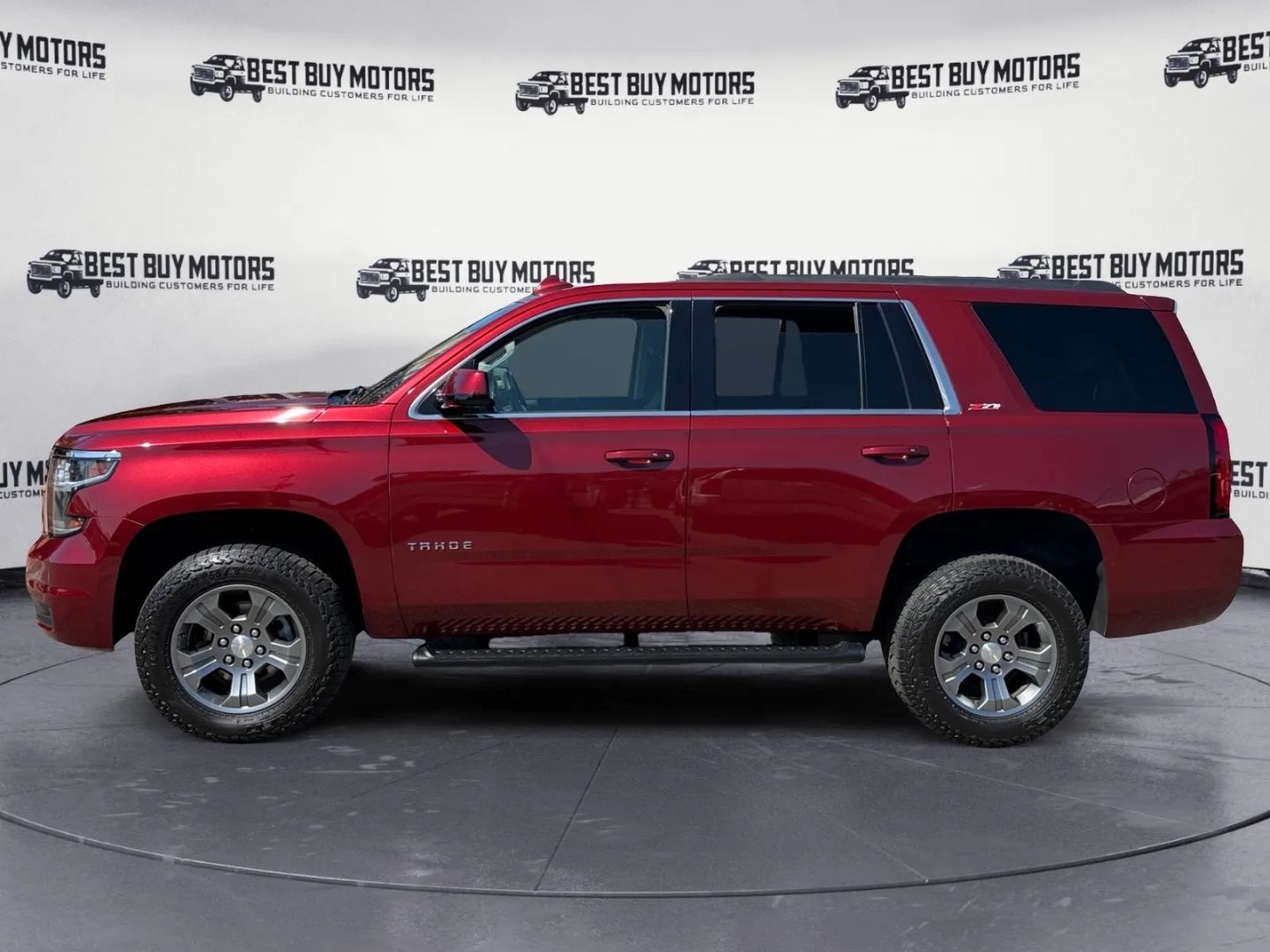 2019 Chevrolet Tahoe LT photo 4