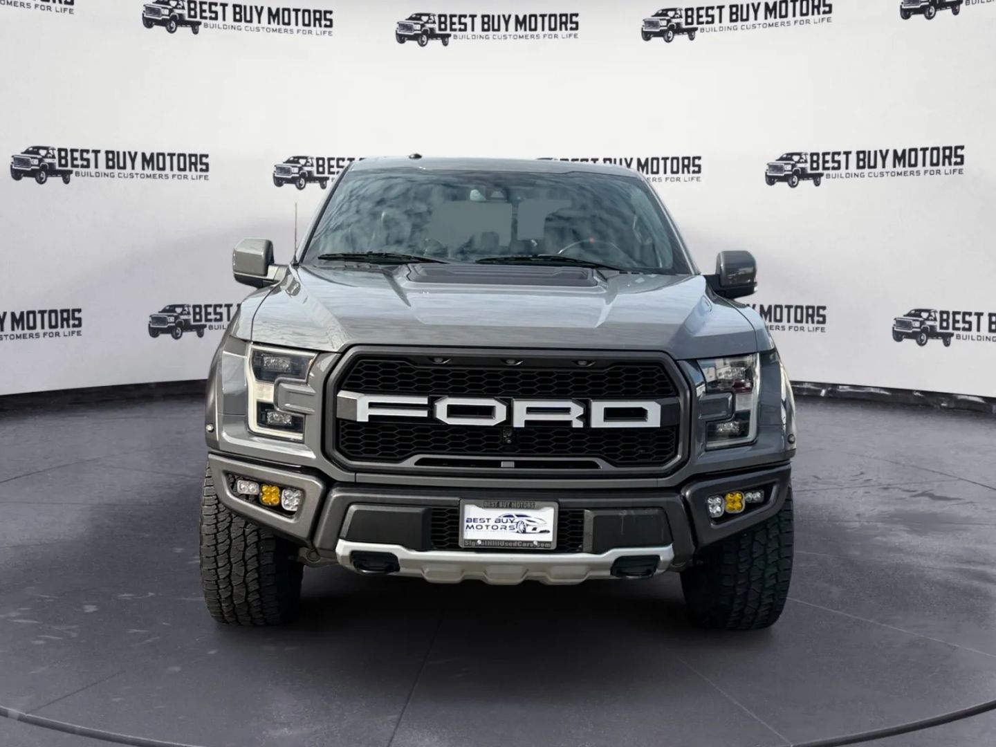 2018 Ford F-150 Raptor photo 2