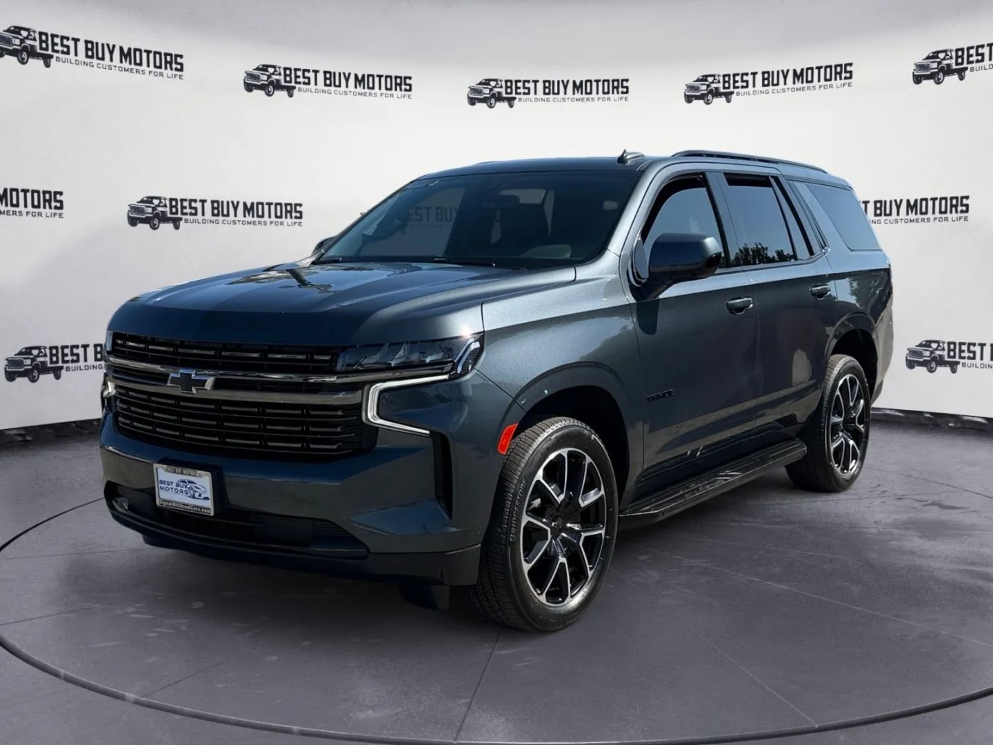2021 Chevrolet Tahoe RST photo 2