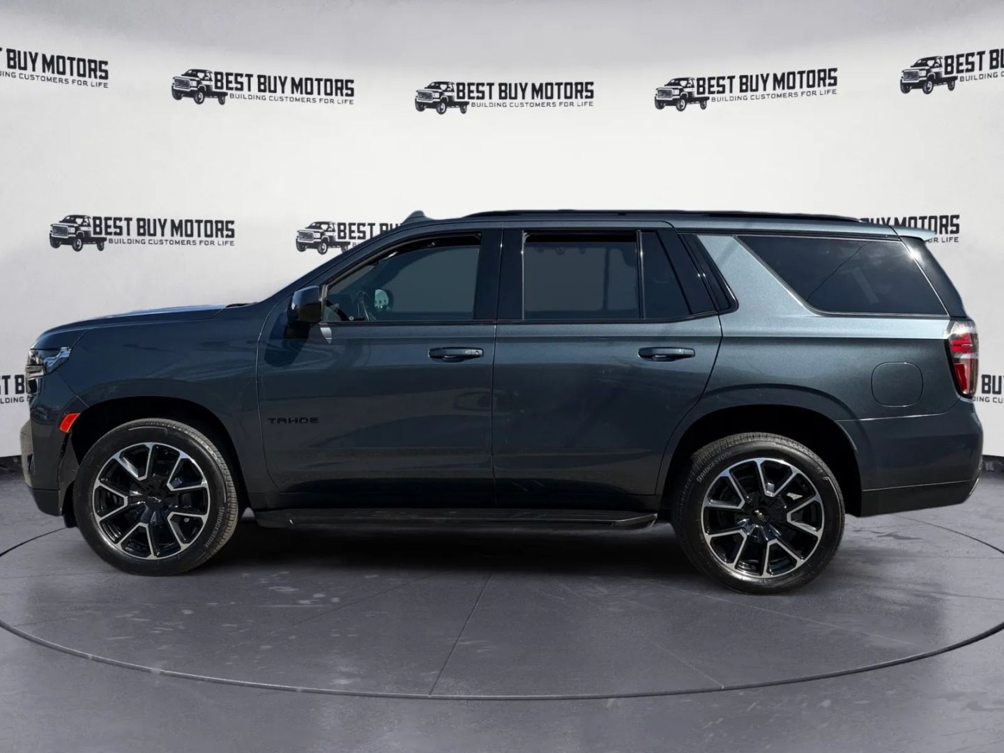 2021 Chevrolet Tahoe RST photo 4