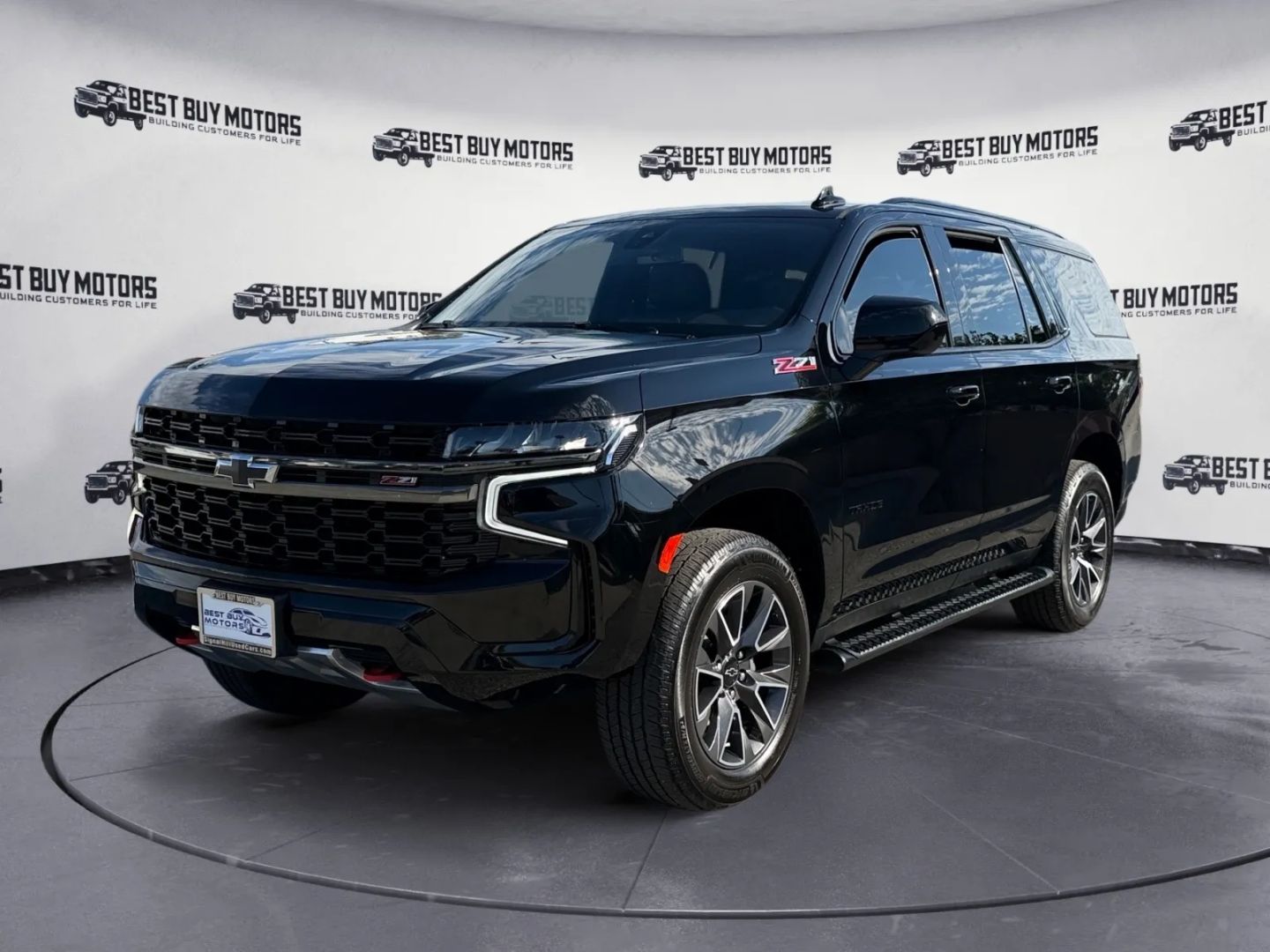 2021 Chevrolet Tahoe Z71 photo 3