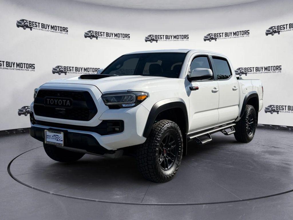 2021 Toyota Tacoma Double Cab TRD Pro photo 3