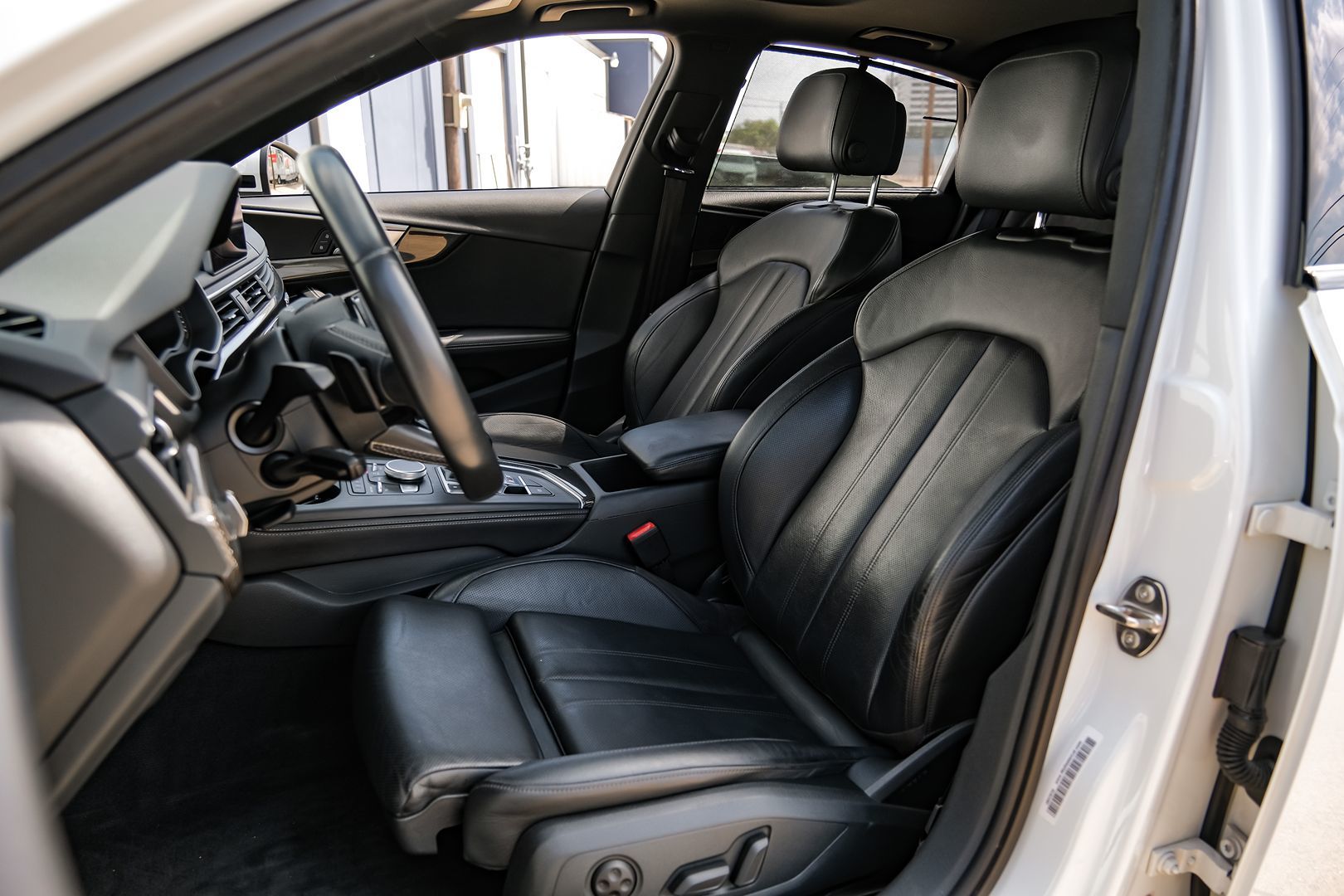 2018 Audi S4 Base Premium Plus photo 3