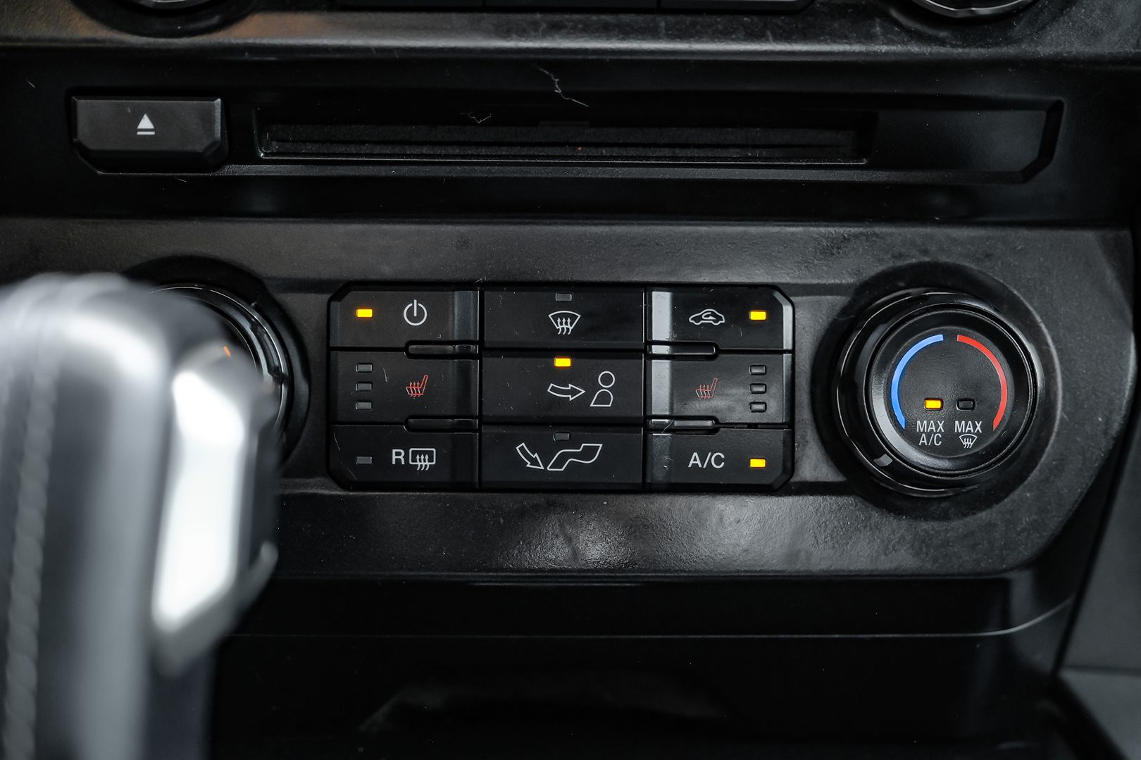 2018 Ford F-150 Raptor photo 25