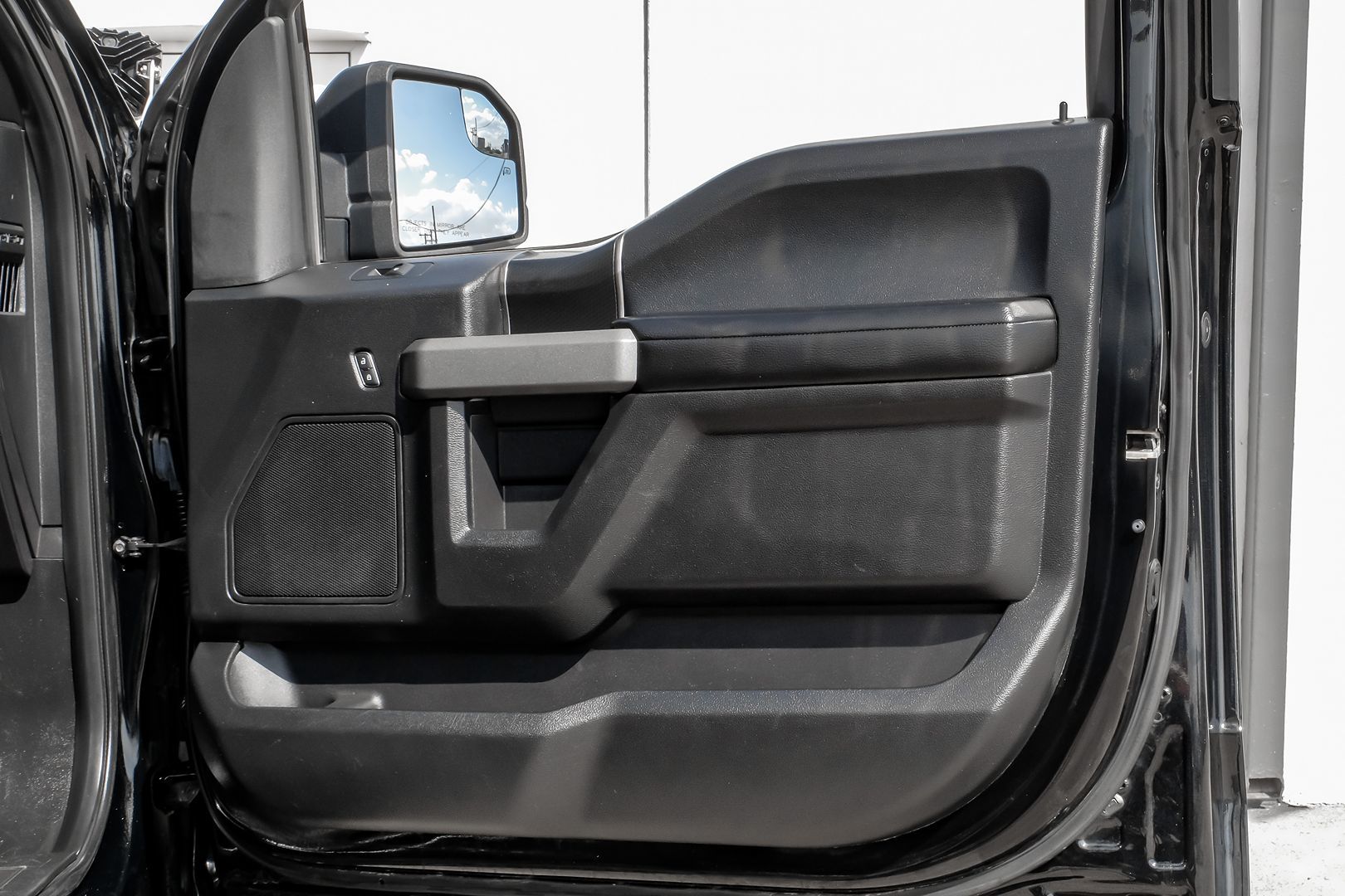 2018 Ford F-150 Raptor photo 41