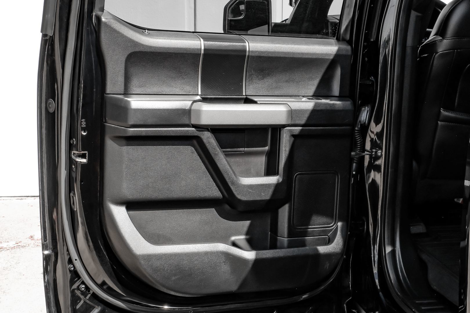 2018 Ford F-150 Raptor photo 42