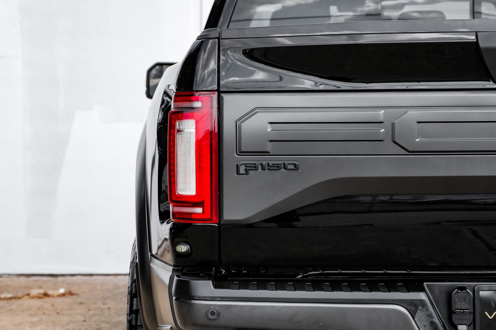 2018 Ford F-150 Raptor photo 45
