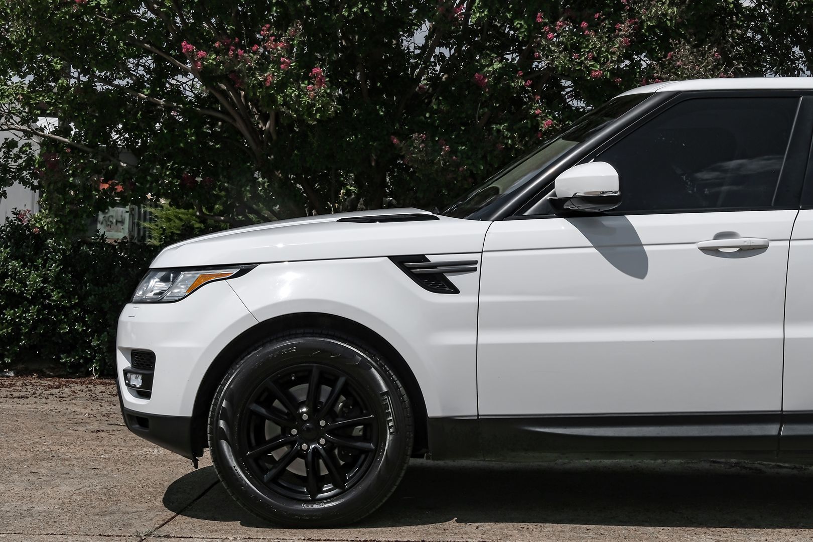 2016 Land Rover Range Rover Sport SE photo 14