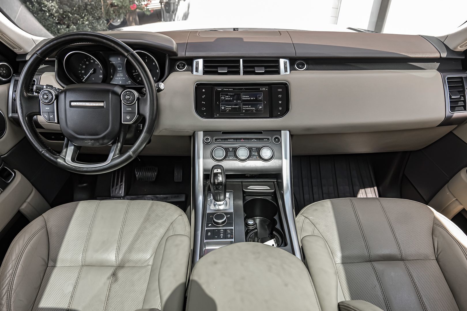 2016 Land Rover Range Rover Sport SE photo 17
