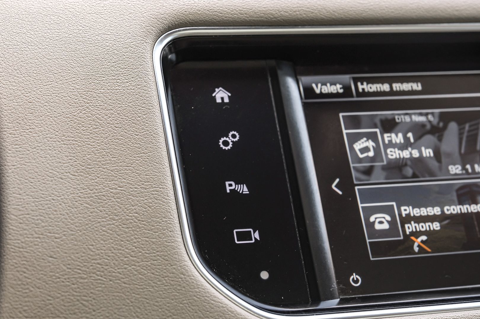 2016 Land Rover Range Rover Sport SE photo 30