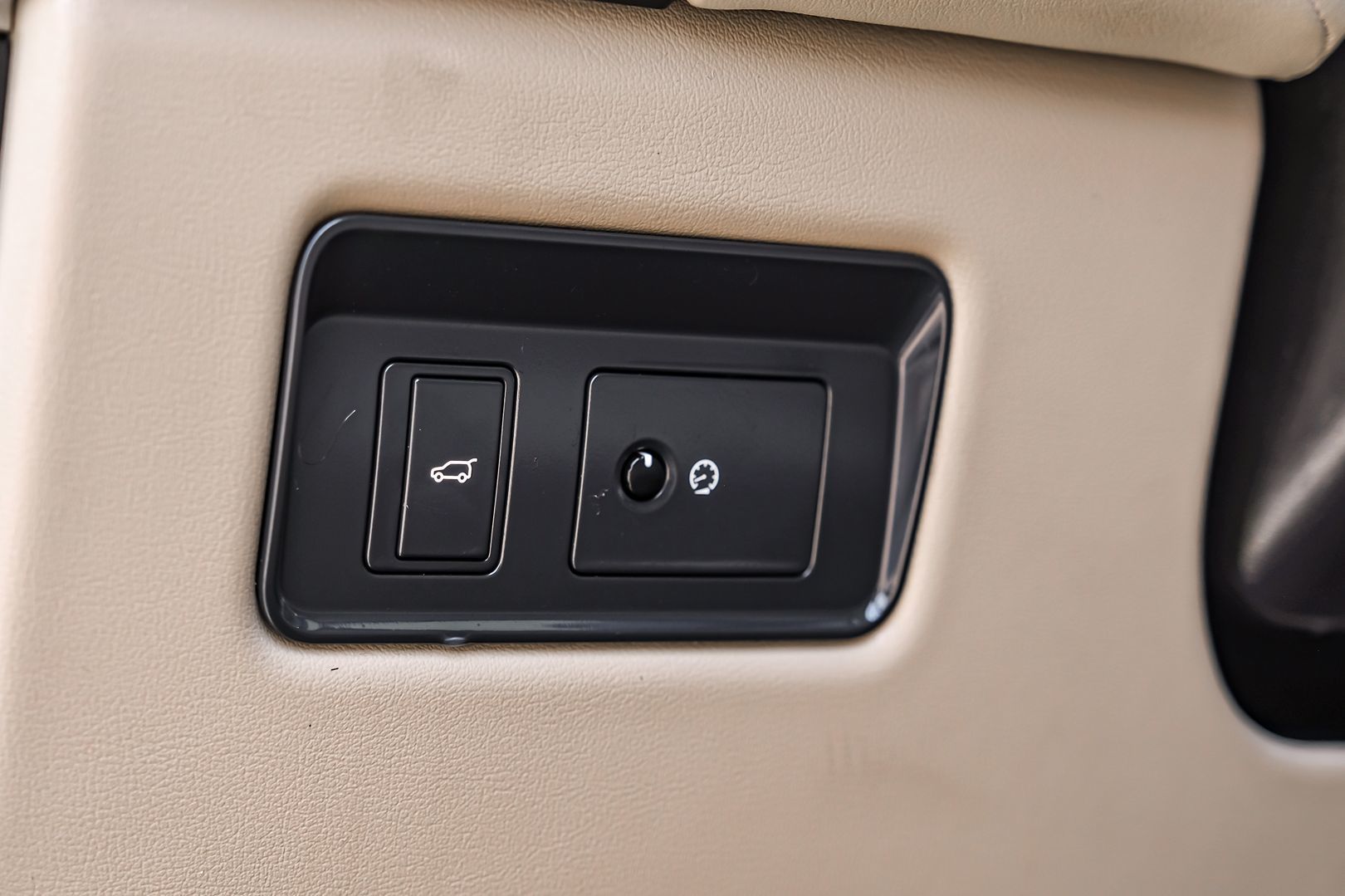 2016 Land Rover Range Rover Sport SE photo 33