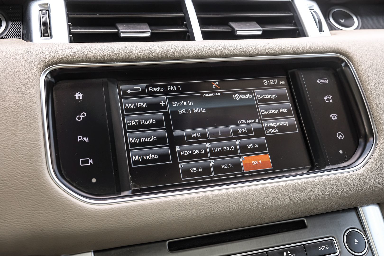 2016 Land Rover Range Rover Sport SE photo 36
