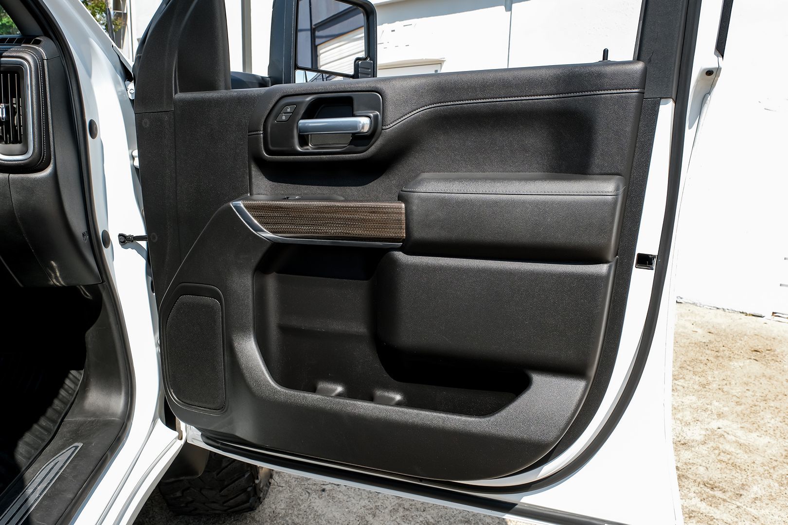 2020 Chevrolet Silverado 2500HD LT photo 35