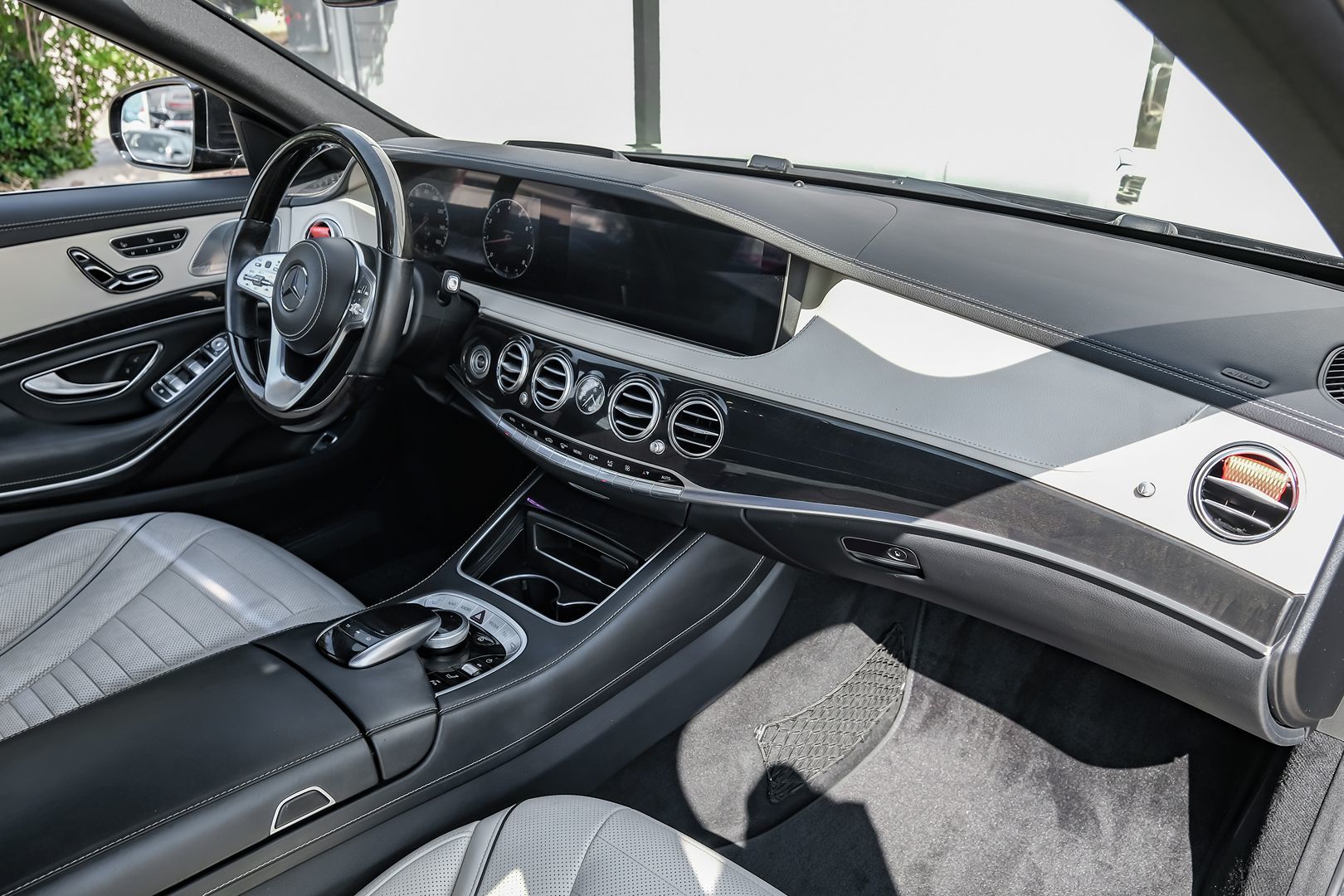 2018 Mercedes Benz S 560 photo 14
