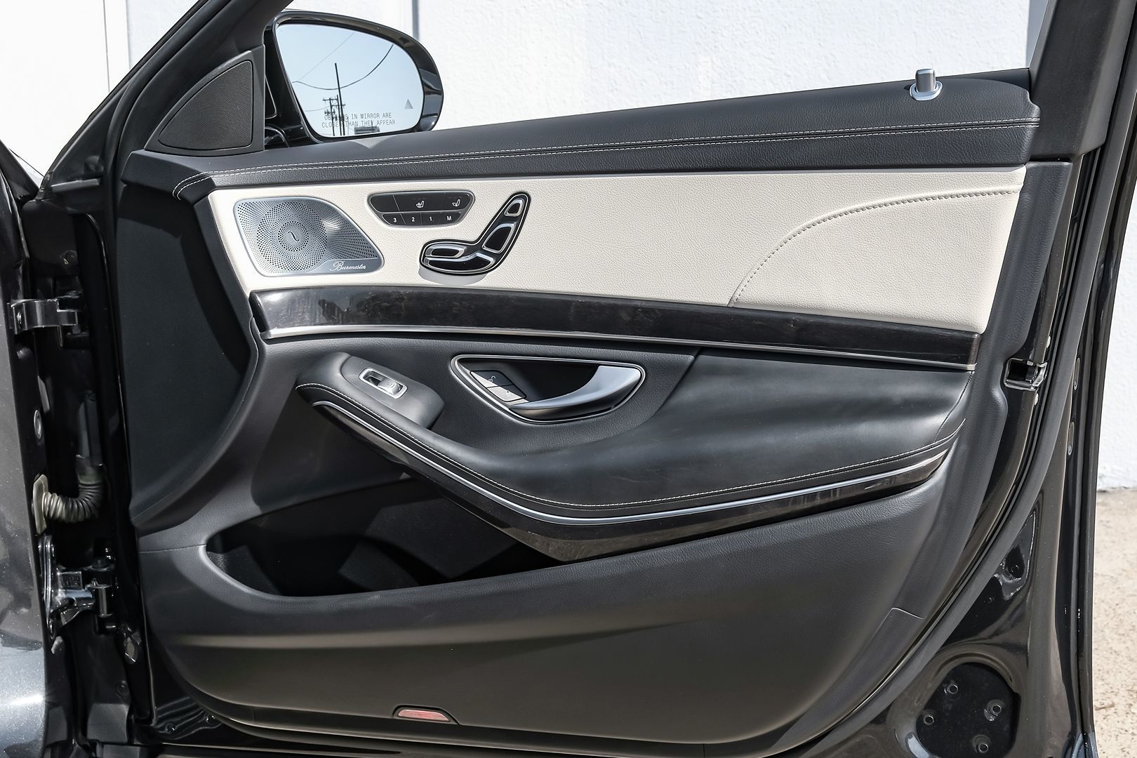 2018 Mercedes Benz S 560 photo 41