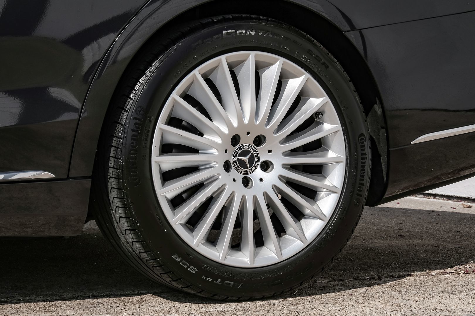 2018 Mercedes Benz S 560 photo 56