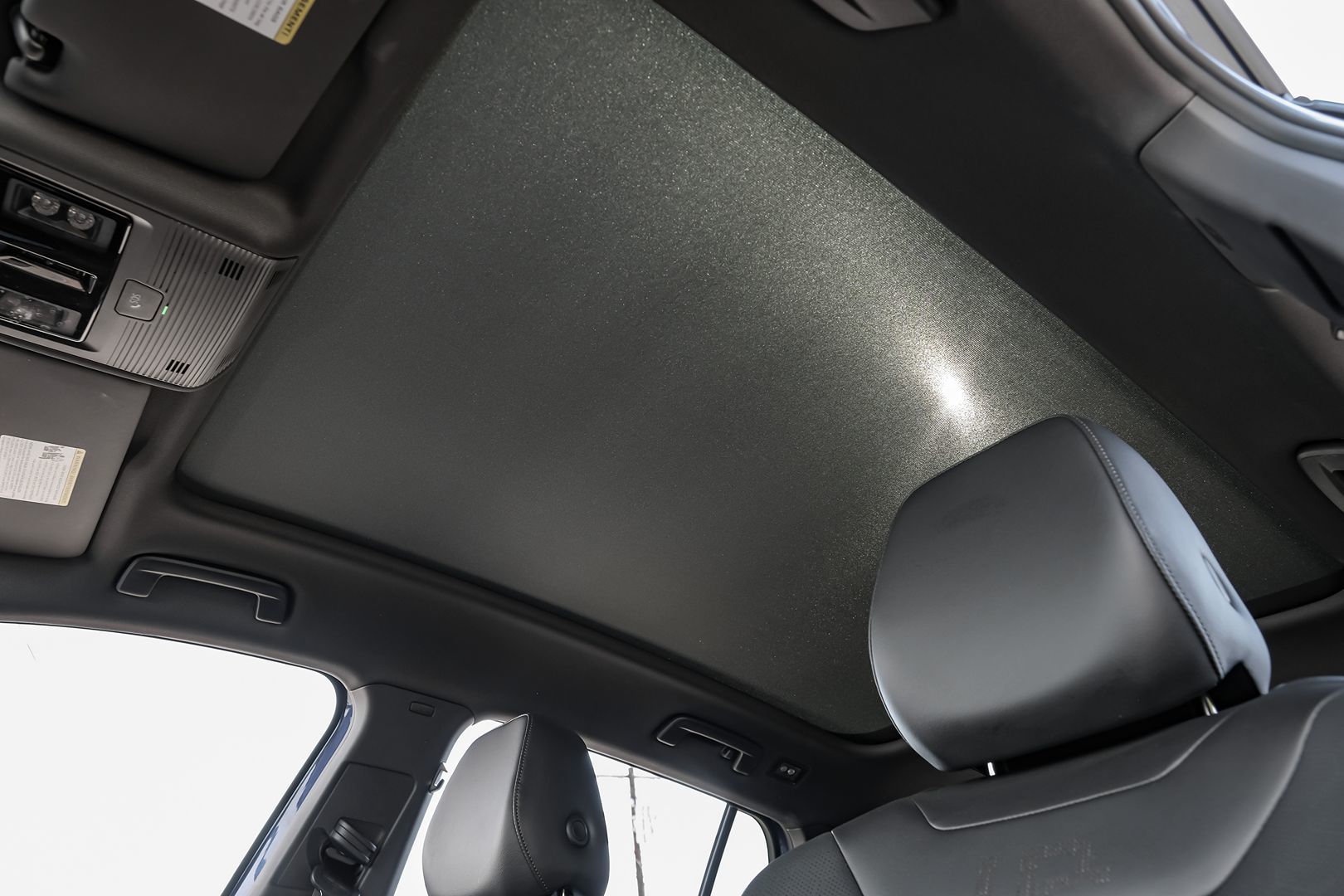 2021 Volkswagen ID.4 Pro S photo 4