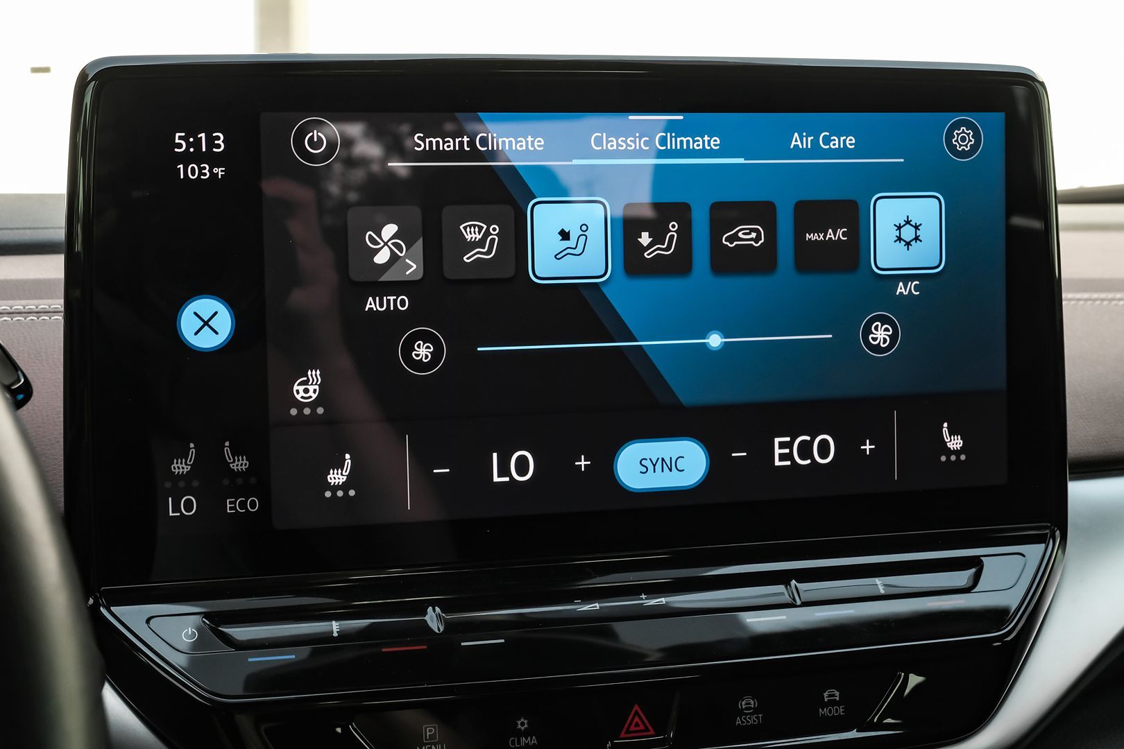 2021 Volkswagen ID.4 Pro S photo 30