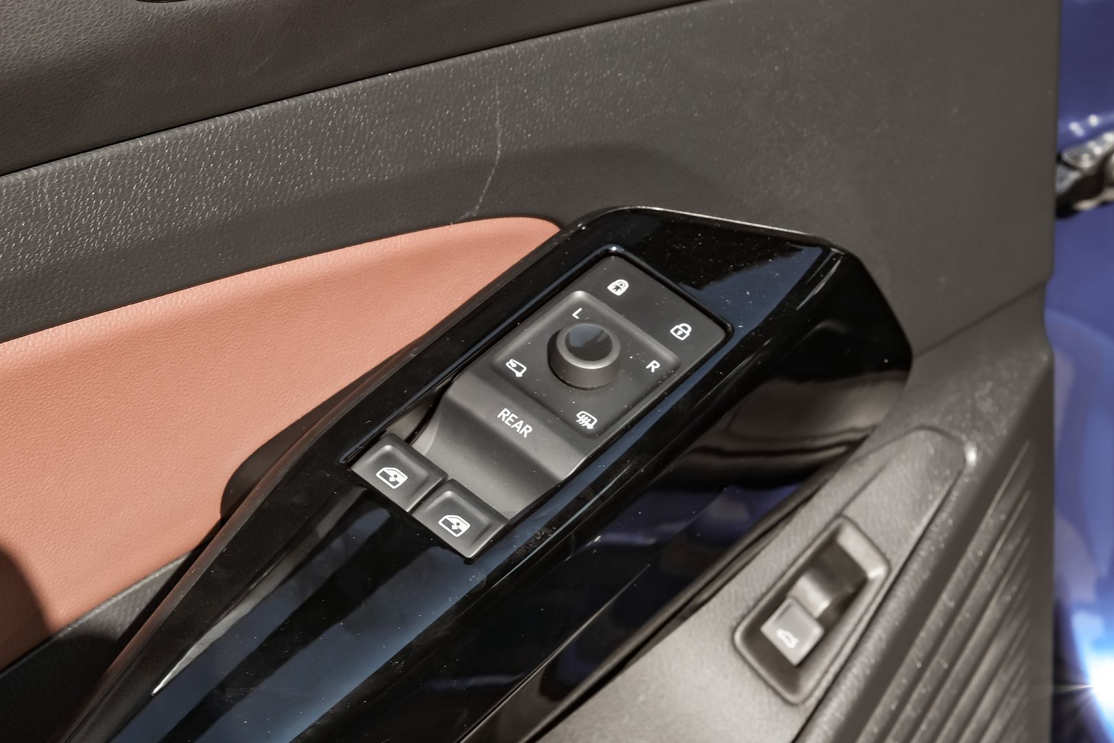 2021 Volkswagen ID.4 Pro S photo 41