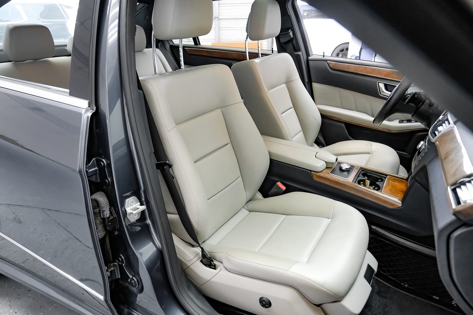2013 Mercedes Benz E 350 Sport Sedan 4MATIC photo 28