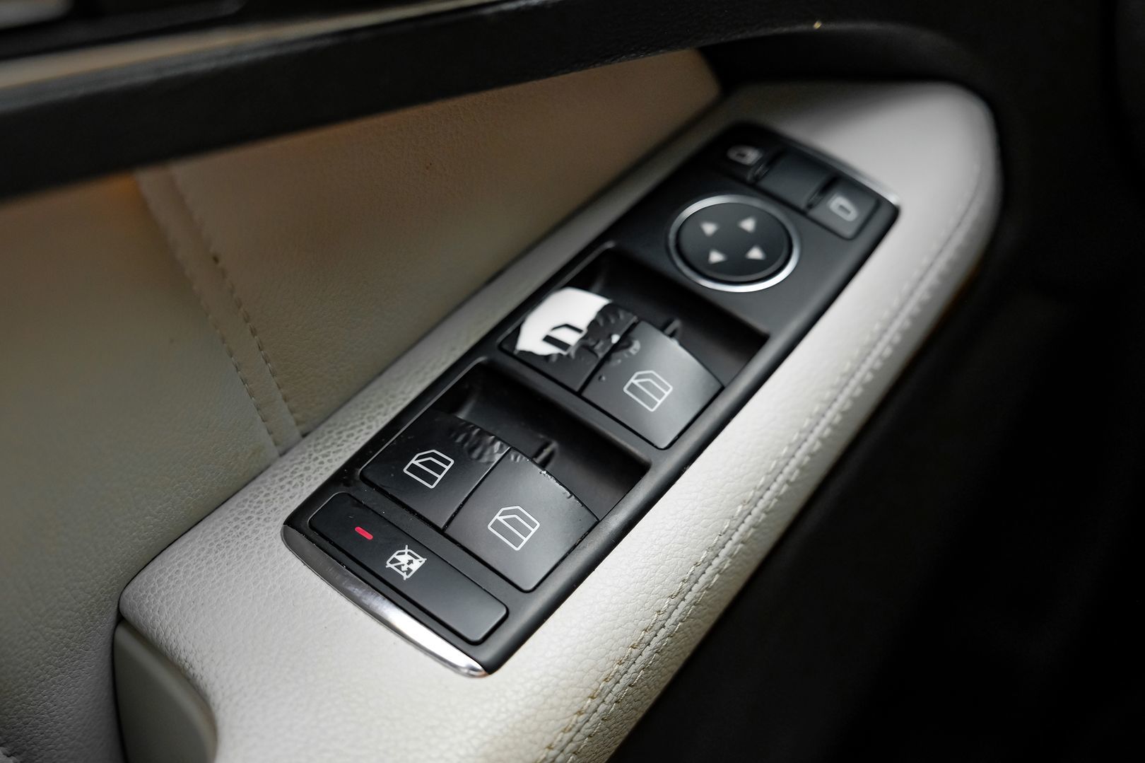2013 Mercedes Benz E 350 Sport Sedan 4MATIC photo 37