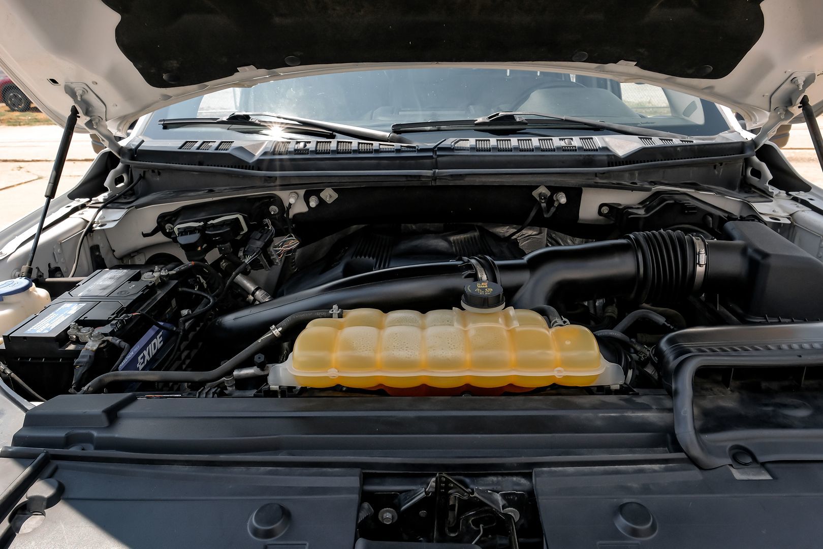2018 Ford F-150 XLT photo 38