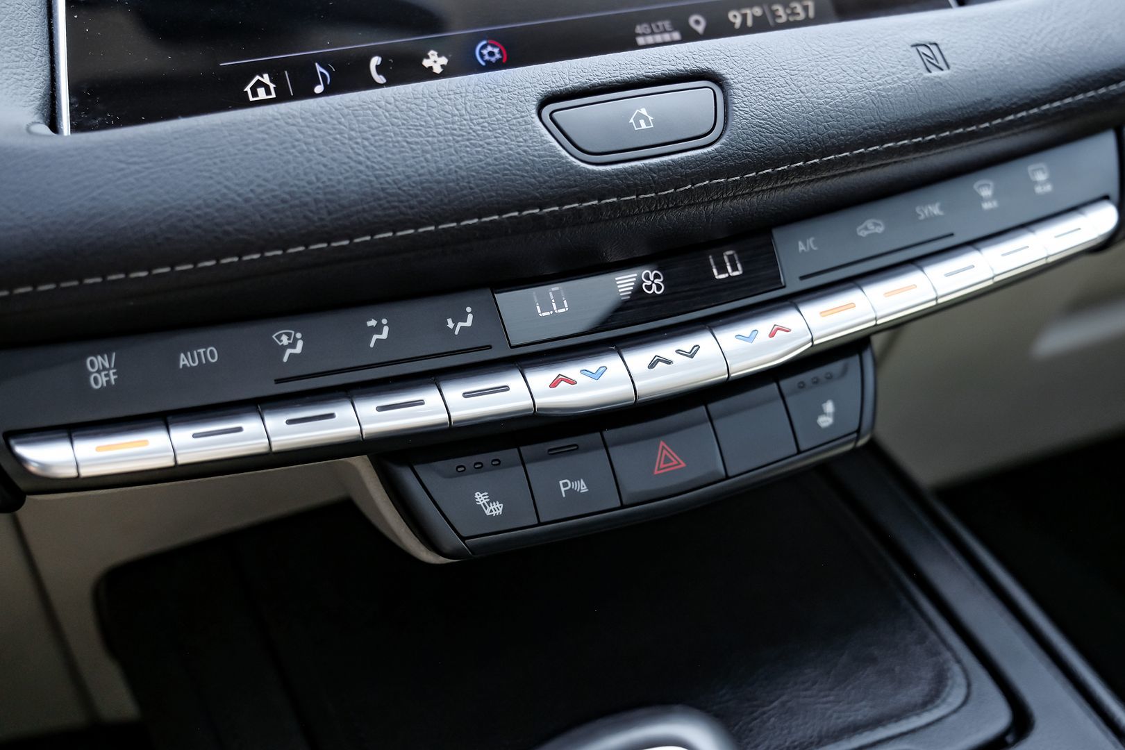 2019 Cadillac XT4 Luxury photo 26