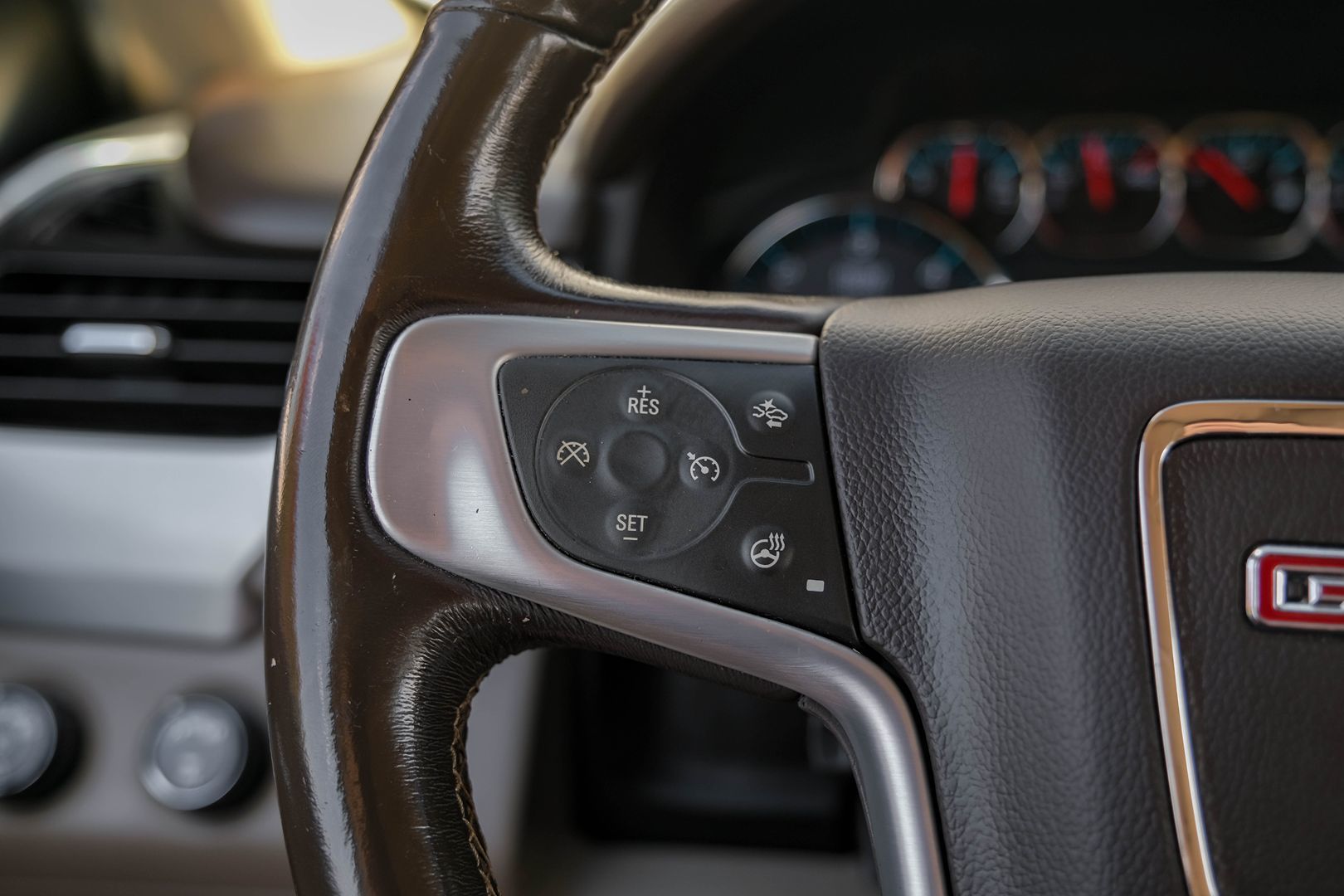 2018 GMC Yukon SLT - Photo 15