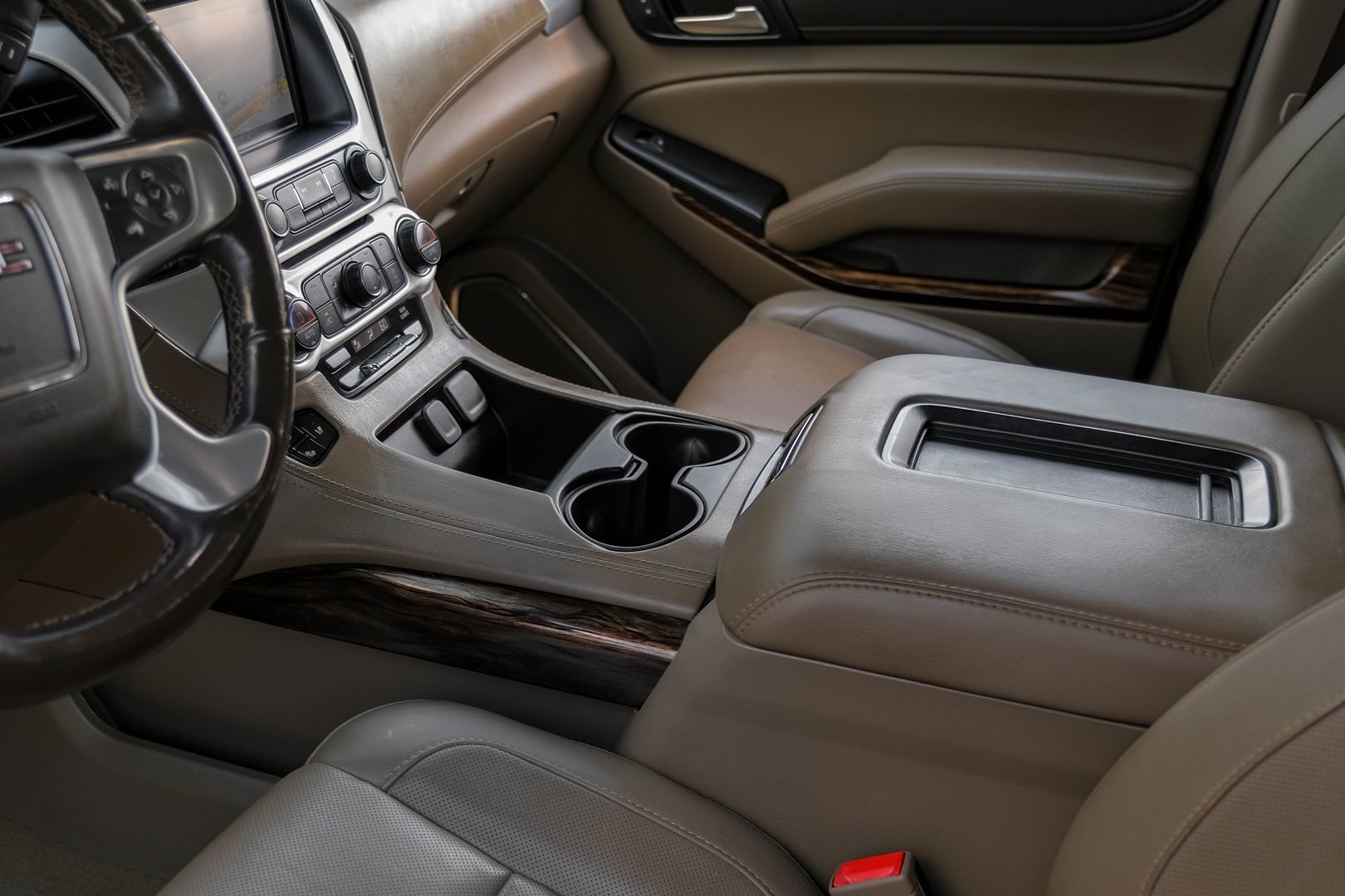 2018 GMC Yukon SLT - Photo 23